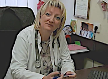 medico-capo-eliava-dea-nizaradze Ritratto della Dott.ssa Dea Nizharadze, medico capo presso l'Istituto Eliava di Tbilisi, esperta in fagoterapia.